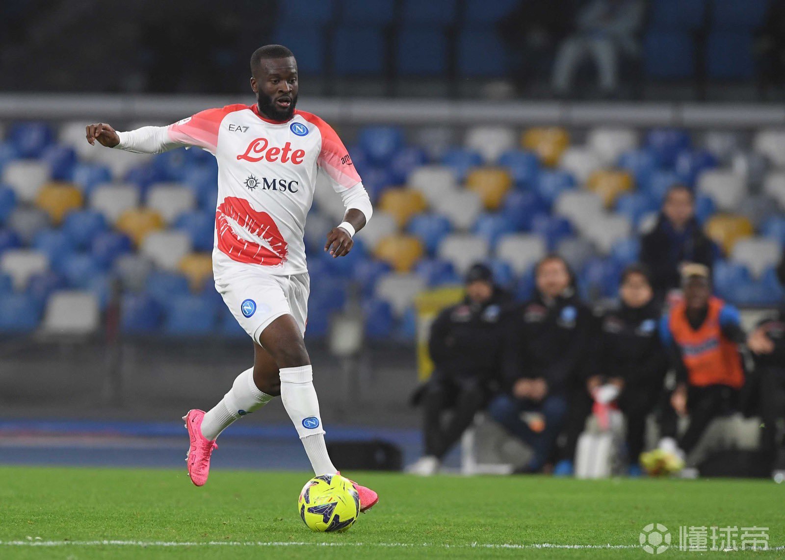 jiuyou-今晨那不勒斯备战意大利杯，强势反弹细节曝光，震撼外界，数据趋势出现新变化的简单介绍-jiuyou
